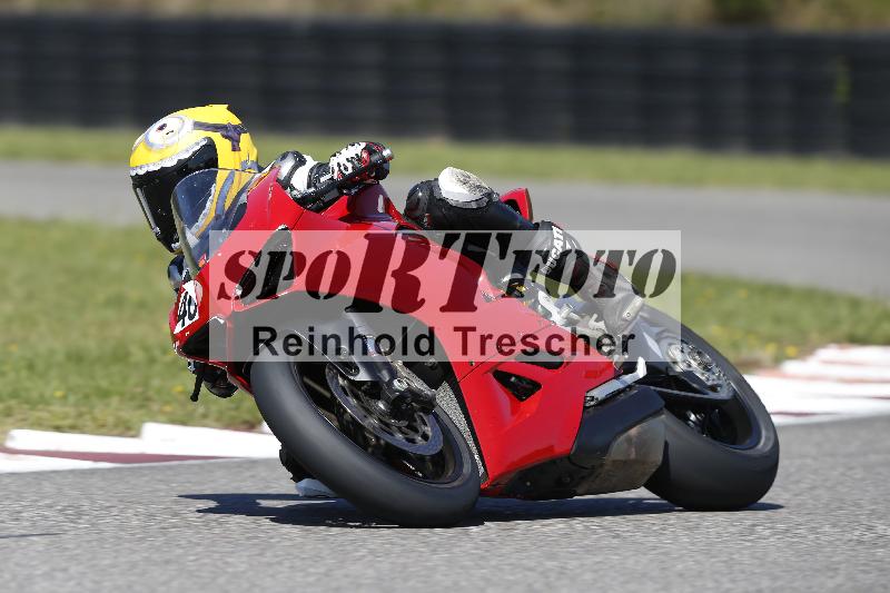 Archiv-2025/48 25.08.2025 Cornu Master School ADR/rot-rouge/40